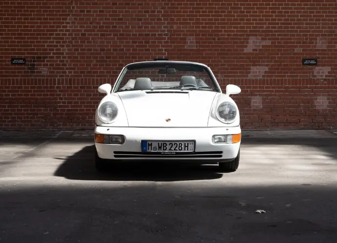 Porsche 911 Carrera Cabriolet (964)