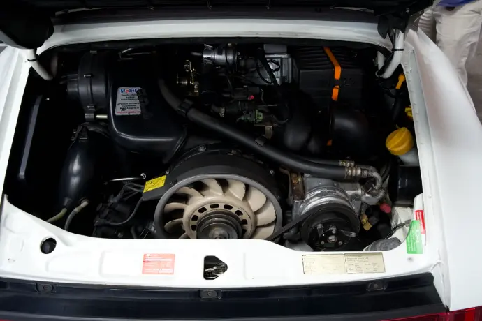 Porsche 911 Carrera Cabriolet (964)