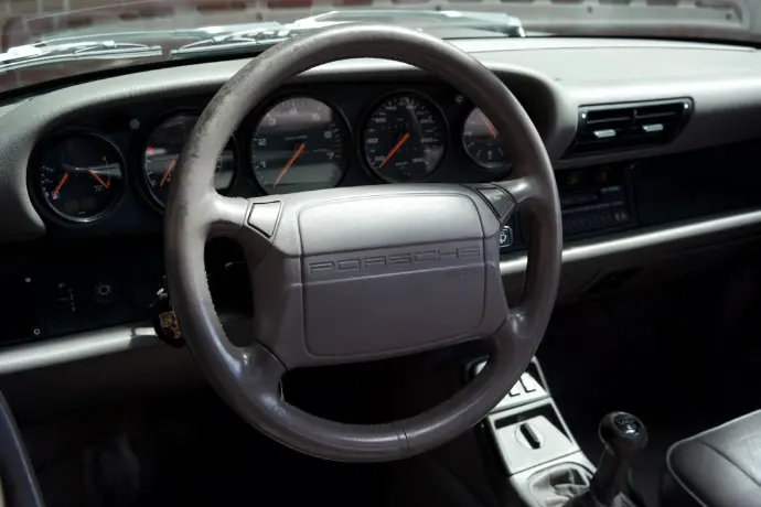 Porsche 911 Carrera Cabriolet (964)