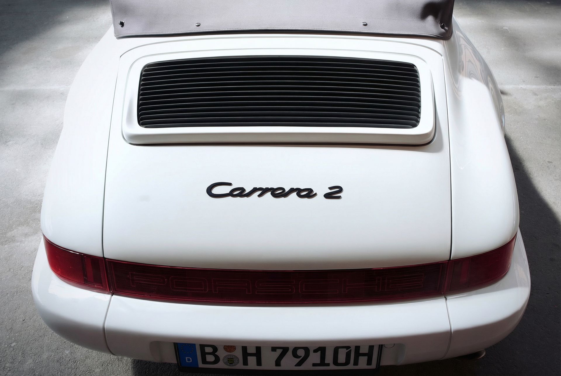 Porsche 911 Carrera Cabriolet (964)
